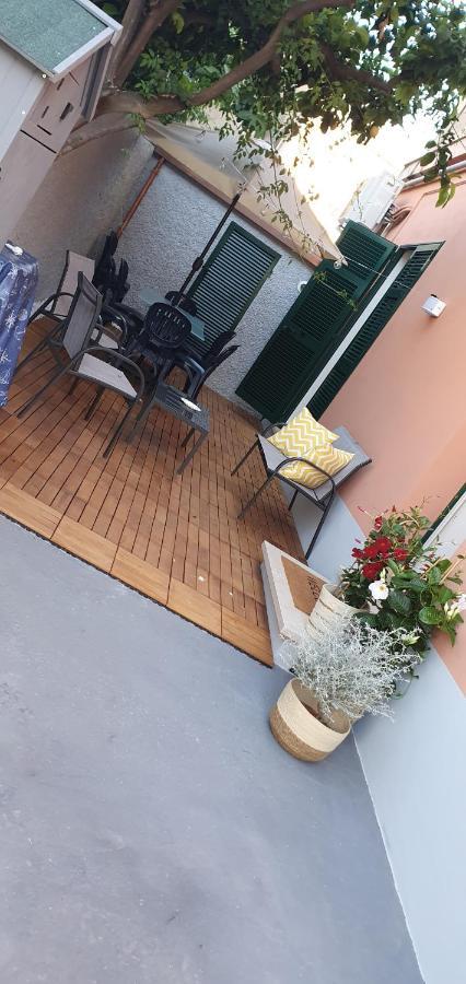 La Casa Del Capitano Apartment Levanto Bagian luar foto